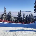 View Διαμέρισμα *